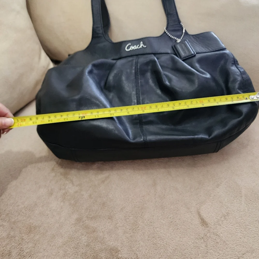 Coach black Very Sofft Leather Shoulder Bag.